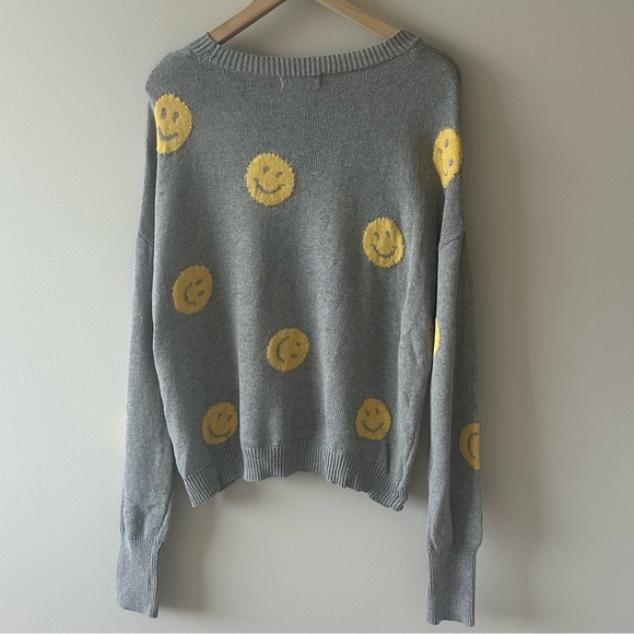 By Together 100% Cotton Smiley Sweater - Picture 2 of 4